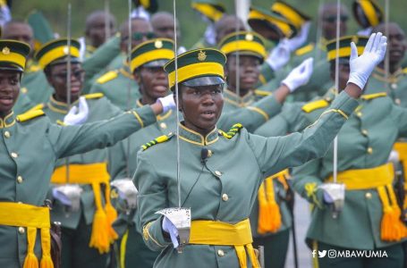 GIS promotes 6 junior officers for rejecting bribes
